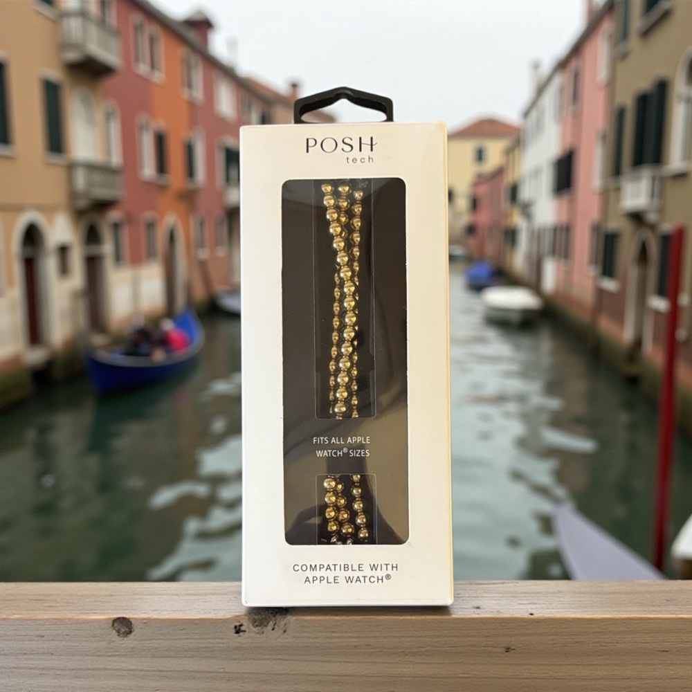 Posh tech one size fits all Apple Watches Band looks